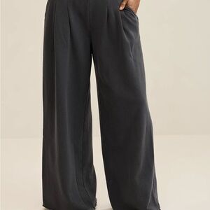 Gray Women's Wide-Leg Pants